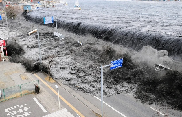 Sóng Thần Kubet Casino Mang Đến Điềm Báo Mộng Gì Cho Tương Lai? 